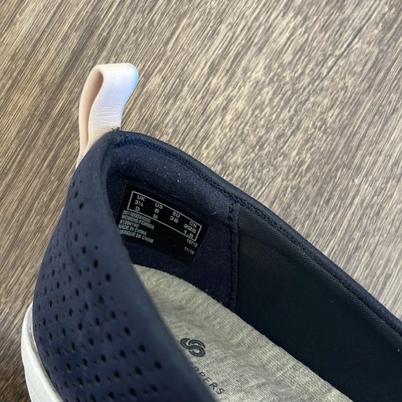 Clarks flat - Picture 7 of 7